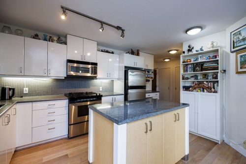 175-w-1st-street-lower-lonsdale-north-vancouver-07 at 902 - 175 W 1st Street, Lower Lonsdale, North Vancouver