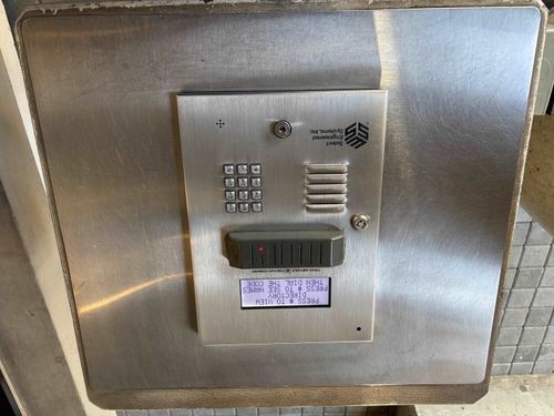 175-w-1st-street-lower-lonsdale-north-vancouver-33 at 902 - 175 W 1st Street, Lower Lonsdale, North Vancouver