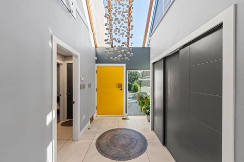 3722-southridge-place-westmount-wv-west-vancouver-03 at 3722 Southridge Place, Westmount WV, West Vancouver