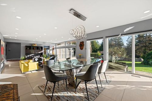 3722-southridge-place-westmount-wv-west-vancouver-08 at 3722 Southridge Place, Westmount WV, West Vancouver