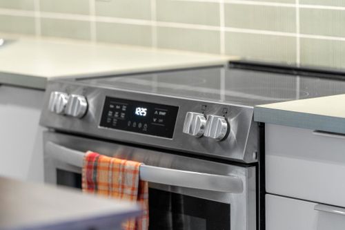 460-14th-street-ambleside-west-vancouver-12 at 101a - 460 14th Street, Ambleside, West Vancouver