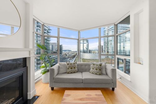 160-e-13th-street-central-lonsdale-north-vancouver-07 at 1006 - 160 E 13th Street, Central Lonsdale, North Vancouver