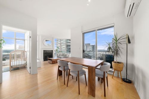 160-e-13th-street-central-lonsdale-north-vancouver-12 at 1006 - 160 E 13th Street, Central Lonsdale, North Vancouver