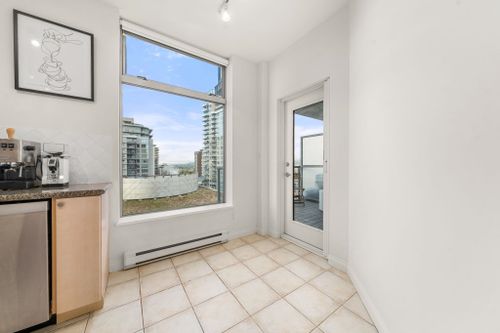 160-e-13th-street-central-lonsdale-north-vancouver-19 at 1006 - 160 E 13th Street, Central Lonsdale, North Vancouver