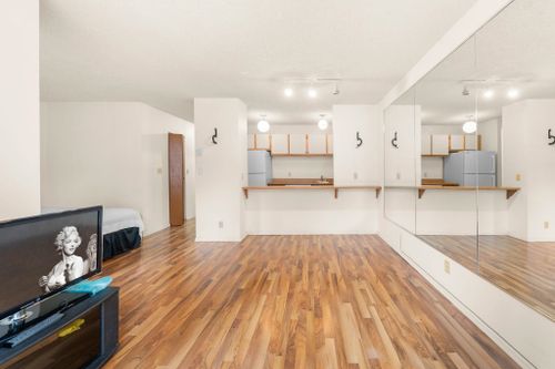 1330-hornby-street-downtown-vw-vancouver-west-06 at 307 - 1330 Hornby Street, Downtown VW, Vancouver West