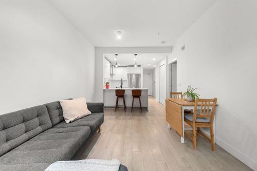 733-w-3rd-street-harbourside-north-vancouver-05 at 107 - 733 W 3rd Street, Harbourside, North Vancouver