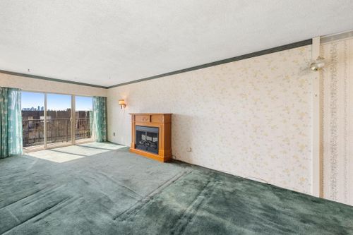 225-w-3rd-street-lower-lonsdale-north-vancouver-05 at 201 - 225 W 3rd Street, Lower Lonsdale, North Vancouver