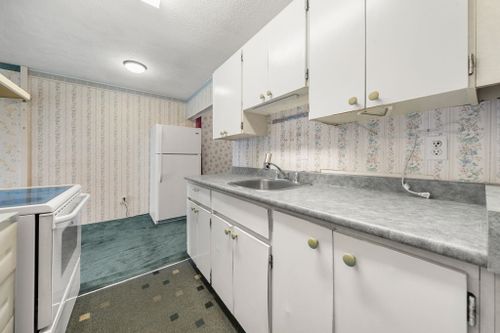 225-w-3rd-street-lower-lonsdale-north-vancouver-16 at 201 - 225 W 3rd Street, Lower Lonsdale, North Vancouver