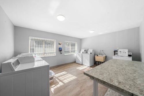 225-w-3rd-street-lower-lonsdale-north-vancouver-28 at 201 - 225 W 3rd Street, Lower Lonsdale, North Vancouver