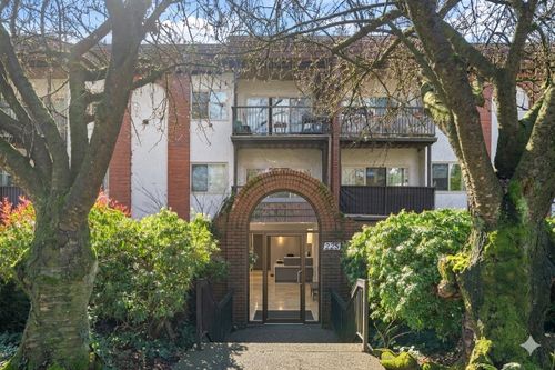 225-w-3rd-street-lower-lonsdale-north-vancouver-29 at 201 - 225 W 3rd Street, Lower Lonsdale, North Vancouver
