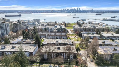 225-w-3rd-street-lower-lonsdale-north-vancouver-34 at 201 - 225 W 3rd Street, Lower Lonsdale, North Vancouver