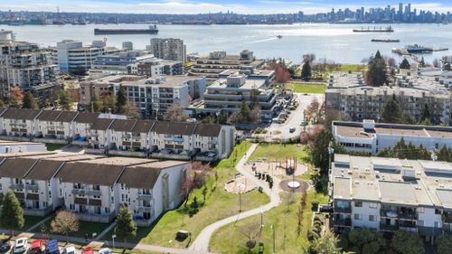 225-w-3rd-street-lower-lonsdale-north-vancouver-37 at 201 - 225 W 3rd Street, Lower Lonsdale, North Vancouver