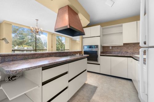 1412-esquimalt-avenue-ambleside-west-vancouver-16 at 801 - 1412 Esquimalt Avenue, Ambleside, West Vancouver