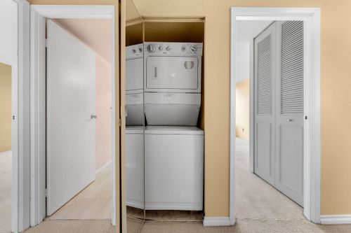 1412-esquimalt-avenue-ambleside-west-vancouver-33 at 801 - 1412 Esquimalt Avenue, Ambleside, West Vancouver