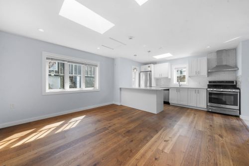 339-e-41st-avenue-main-vancouver-east-03 at 339 E 41st Avenue, Main, Vancouver East