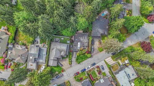 977-belvedere-drive-canyon-heights-nv-north-vancouver-32 at 977 Belvedere Drive, Canyon Heights NV, North Vancouver