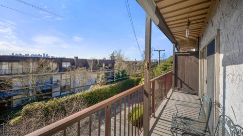 225-w-3rd-street-lower-lonsdale-north-vancouver-11 at 201 - 225 W 3rd Street, Lower Lonsdale, North Vancouver