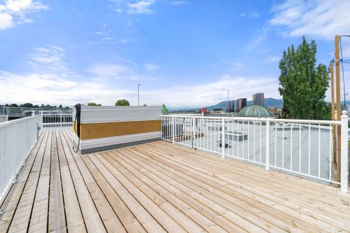 1562-w-5th-avenue-false-creek-vancouver-west-20 at 404 - 1562 W 5th Avenue, False Creek, Vancouver West