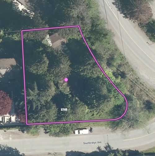 3745-southridge-avenue-bayridge-west-vancouver-01 at 3745 Southridge Avenue, Bayridge, West Vancouver