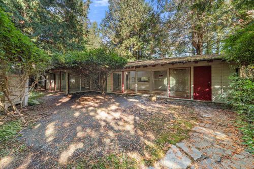 3745-southridge-avenue-bayridge-west-vancouver-02 at 3745 Southridge Avenue, Bayridge, West Vancouver
