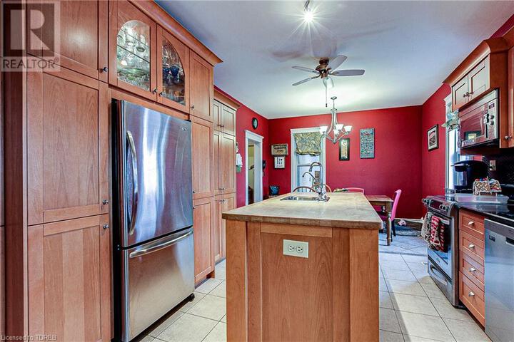 3212-gladstone-drive-mossley-15 at 3212 Gladstone Drive, Mossley