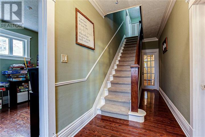 3212-gladstone-drive-mossley-30 at 3212 Gladstone Drive, Mossley