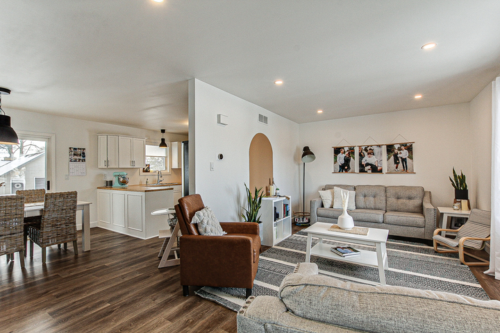 10 at 71 Street West, Otterville