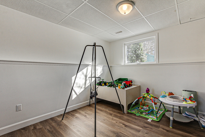 21-1 at 71 Street West, Otterville