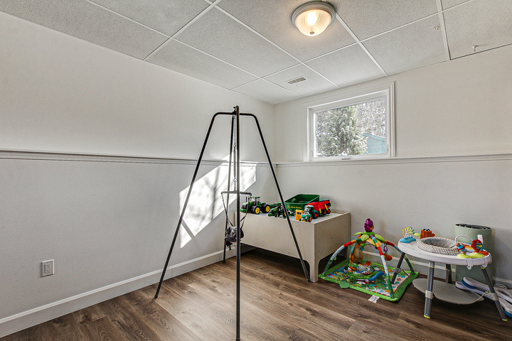 21 at 71 Street West, Otterville