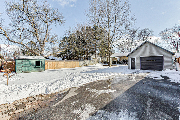 6-1 at 71 Street West, Otterville