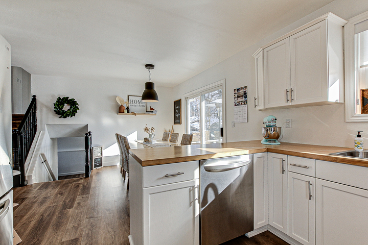 8-1 at 71 Street West, Otterville