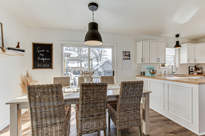 9-1 at 71 Street West, Otterville