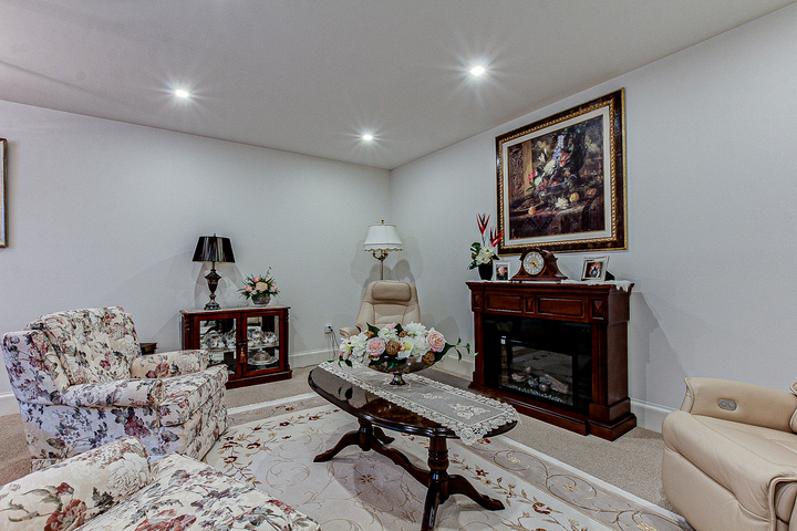 30 at 13 River Oaks Drive, Otterville