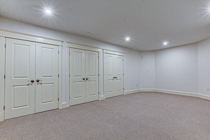 32 at 13 River Oaks Drive, Otterville