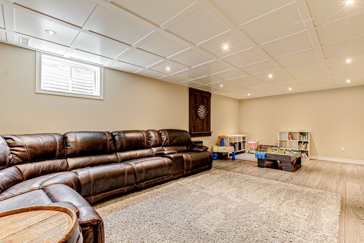 31 at 92 Mill Street West, Otterville