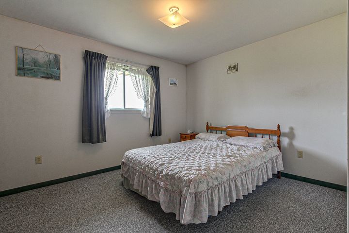 10 at 738 Norfolk County Road 28, Langton