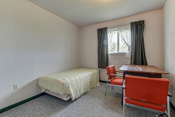 11 at 738 Norfolk County Road 28, Langton