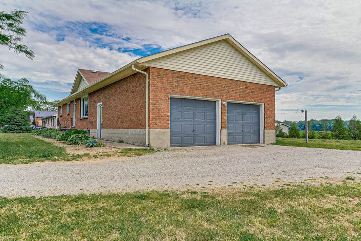 2 at 738 Norfolk County Road 28, Langton