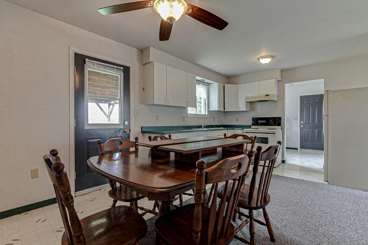 7 at 738 Norfolk County Road 28, Langton