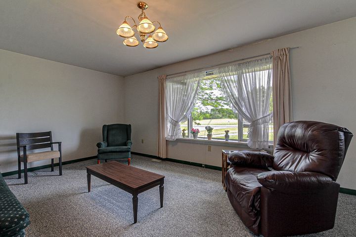 8 at 738 Norfolk County Road 28, Langton