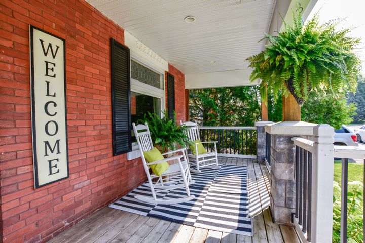 10 at 5 Court Street E, Norwich