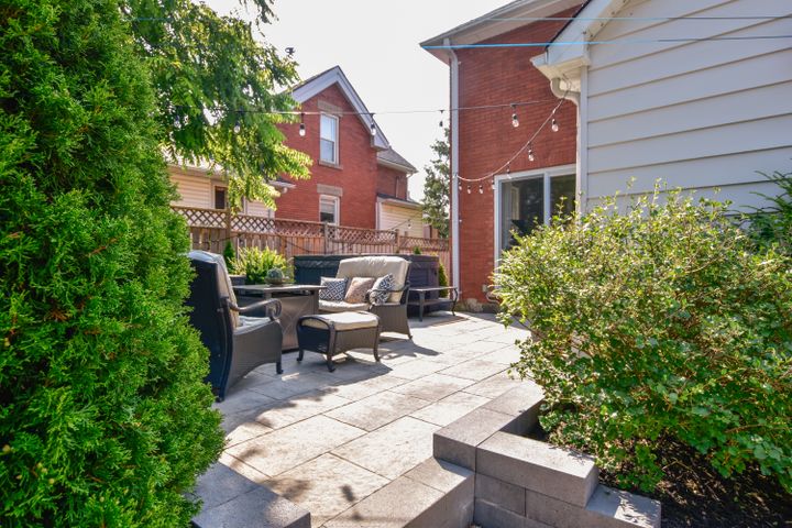 5 at 5 Court Street E, Norwich