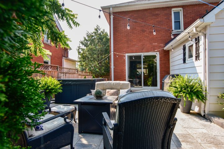 6 at 5 Court Street E, Norwich