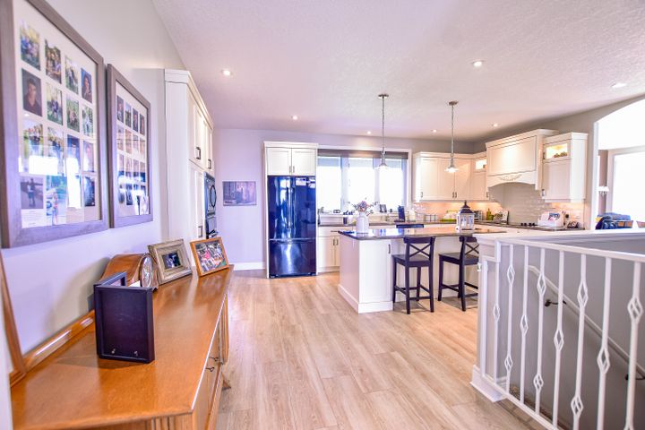 _dsc0061 at 514 Main Street East, Springford