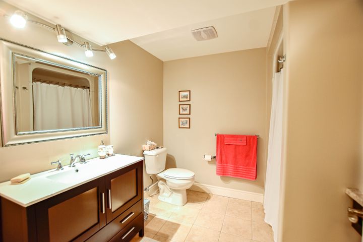 _dsc0092 at 514 Main Street East, Springford