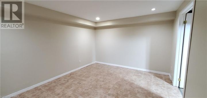 10-dufferin-street-unit-20-norwich-06 at 10 DUFFERIN Street 20, Norwich