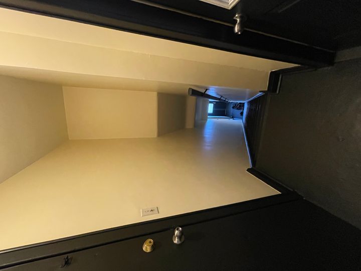 33 at 150 Talbot Street, Courtland