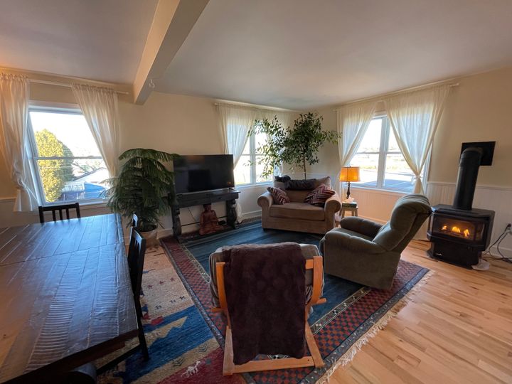 9 at 150 Talbot Street, Courtland