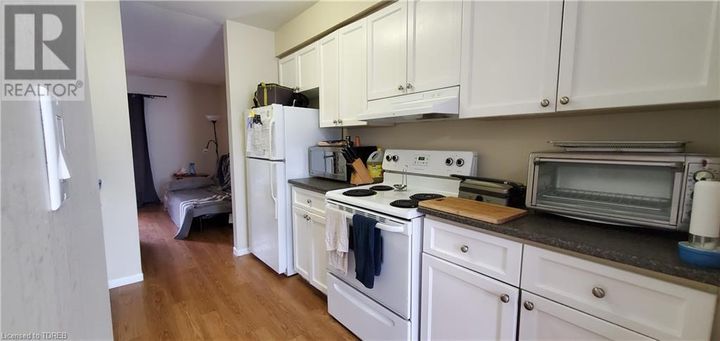 10-dufferin-street-unit-4-norwich-02 at 10 DUFFERIN Street 4, Norwich