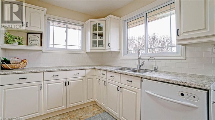 505738-old-stage-road-woodstock-08 at 505738 Old Stage Road, Woodstock